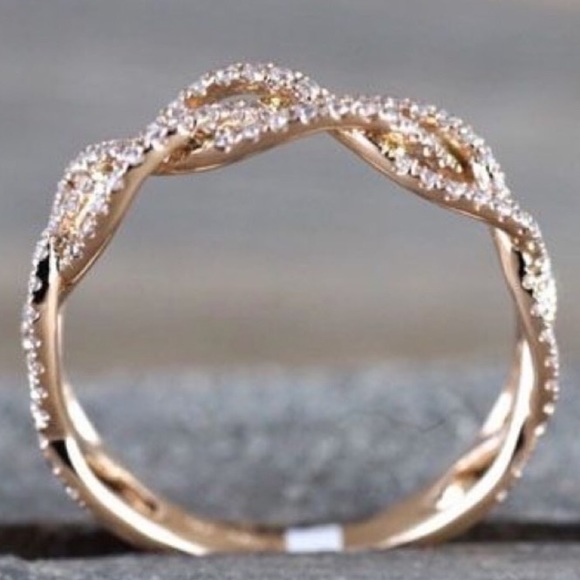 NWOT rose gold plated twist ring - Picture 4 of 4
